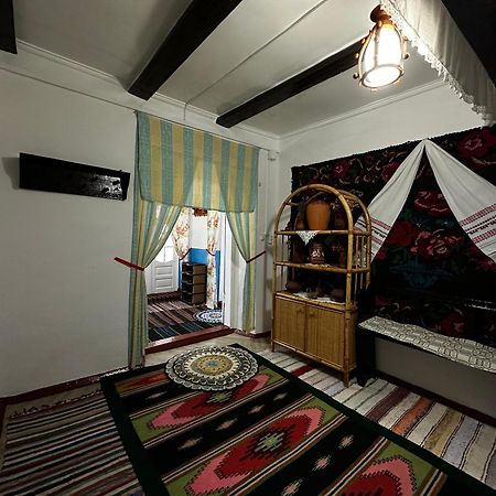 La Madalina Bed & Breakfast Selemet Exterior photo