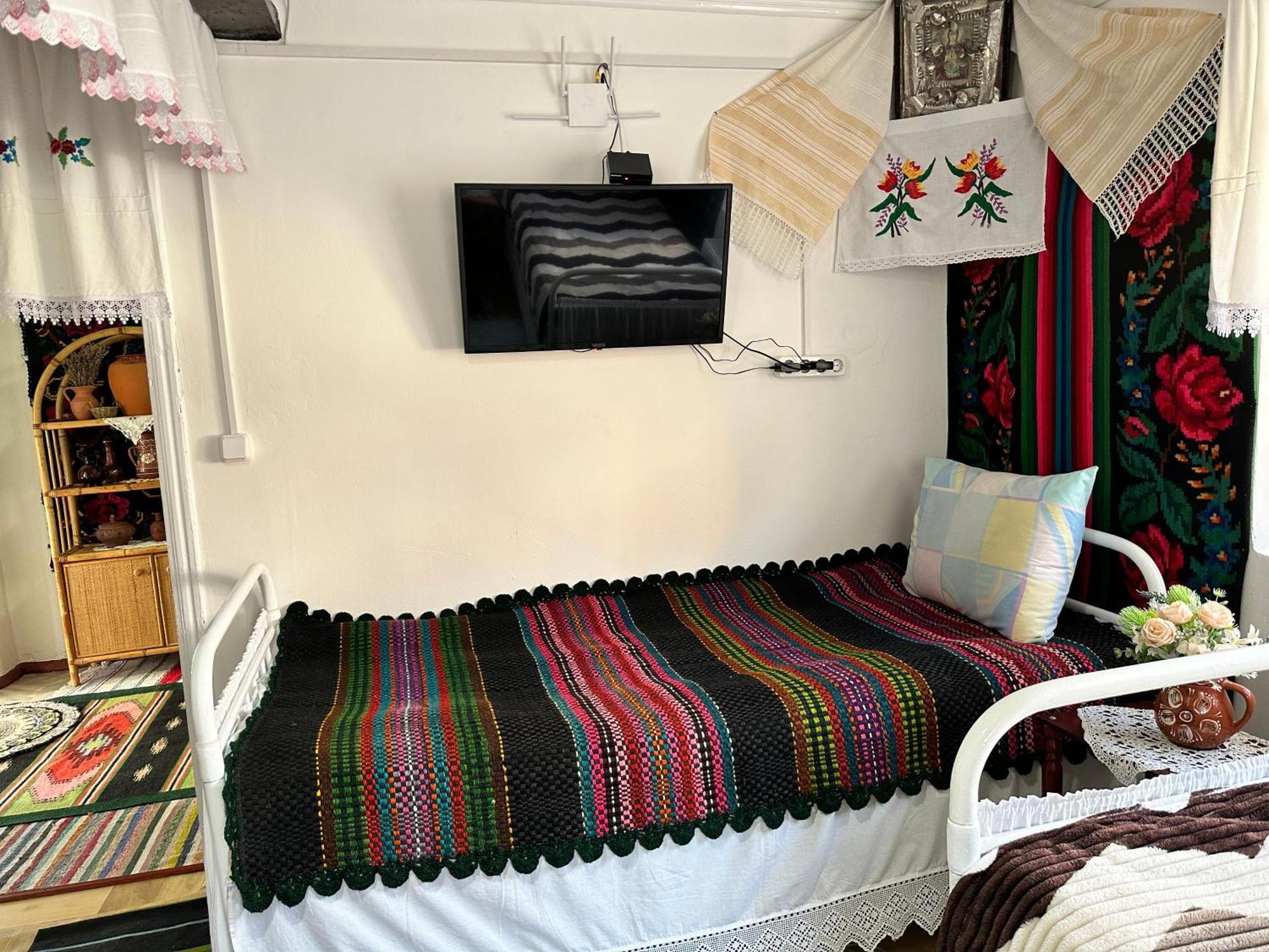 La Madalina Bed & Breakfast Selemet Exterior photo