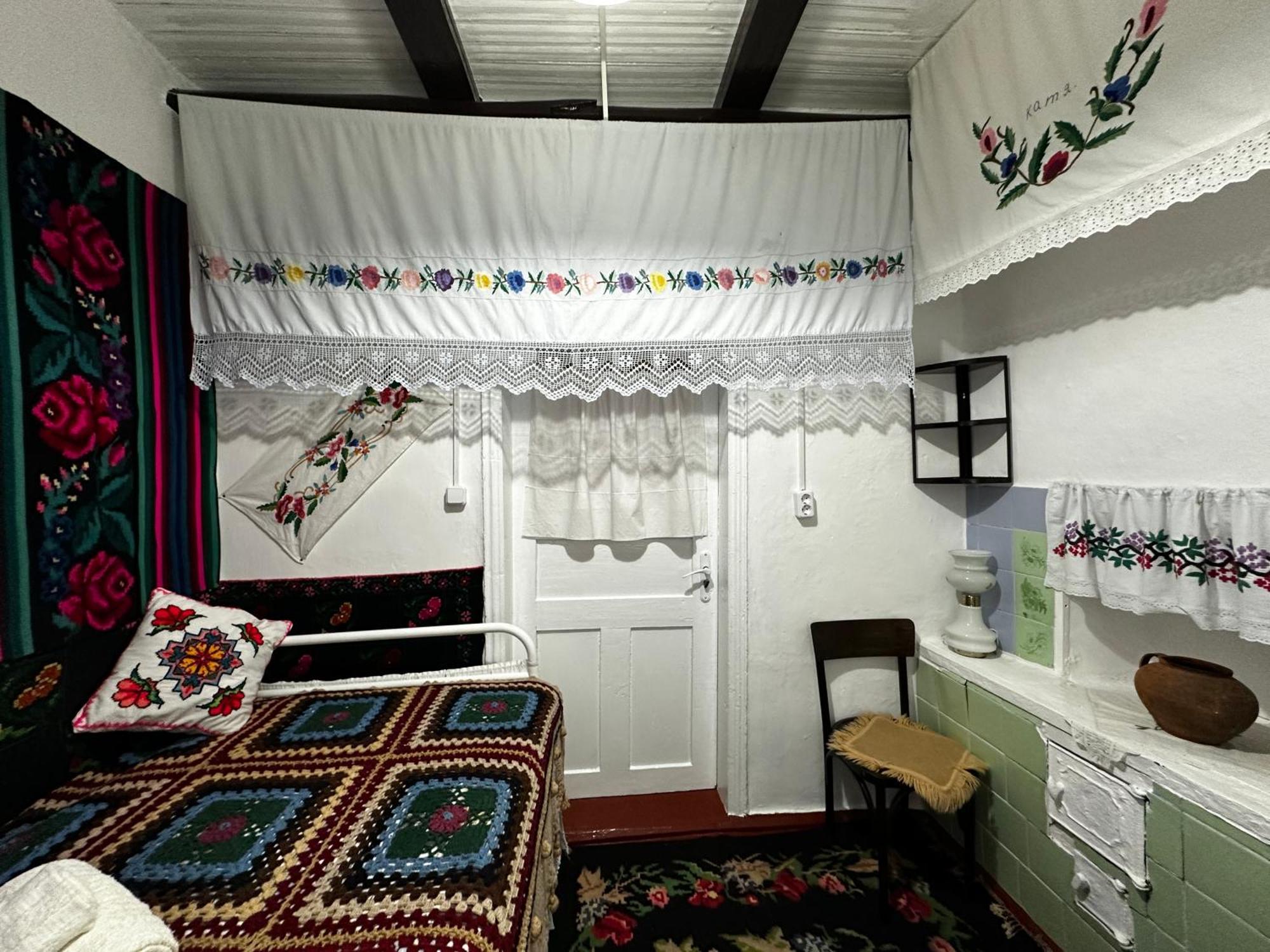 La Madalina Bed & Breakfast Selemet Exterior photo
